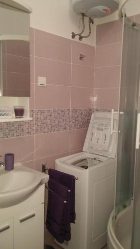 Apartment Doni