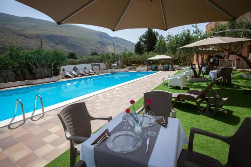 Hotel Achibea - image 14