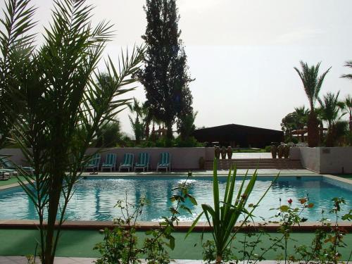 בריכת שחיה, Le Zat in אוארזאזאטה