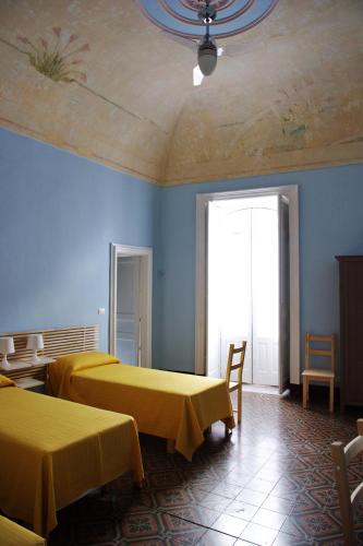 Vannas istaba, B&B Porta della Terra in Militello in Val di Catania