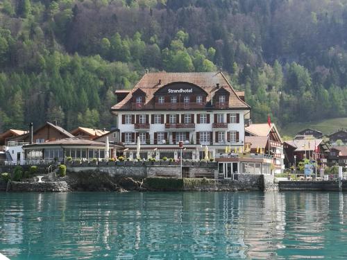 Hotel Strandhotel in Iseltwald, Schweiz