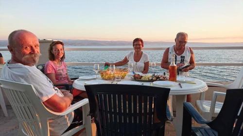 บริการและสิ่งอำนวยความสะดวก, Apartments Z in ดูกิ รัต