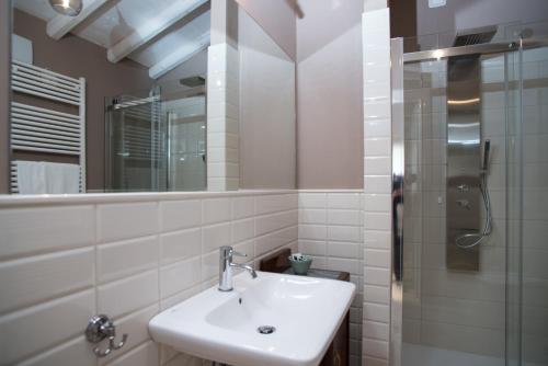 Porta della Torre Bed & Breakfast - 화장실