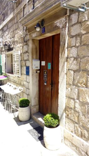 Hostel Yeti in Makarska