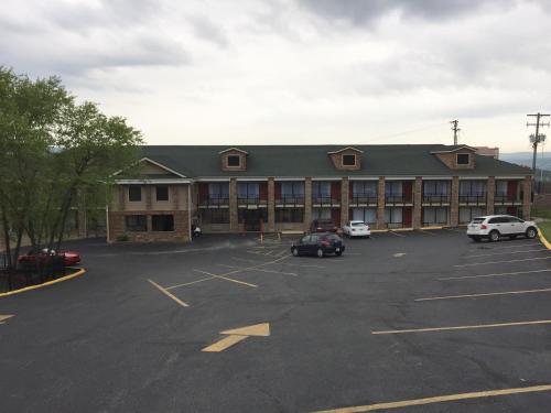 Suburban Studios Branson On The Strip