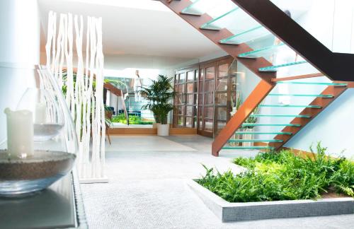 Gecko Hotel & Beach Club - image 7