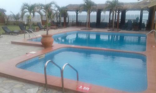 Swimmingpool, The Palms at Prampram in Prampram