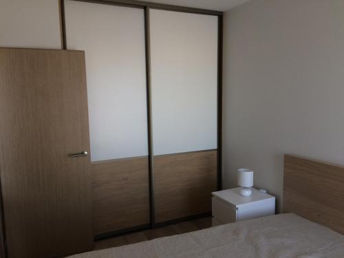 One-Bedroom Apartment image 9