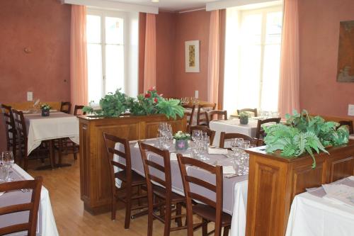 B&B Yvonand - Hôtel de la Gare - Bed and Breakfast Yvonand