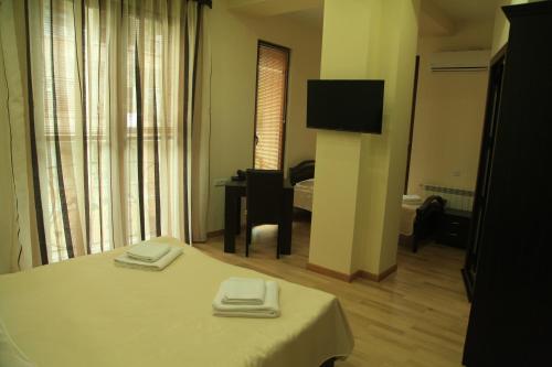 Daniel Boutique Hotel - image 10