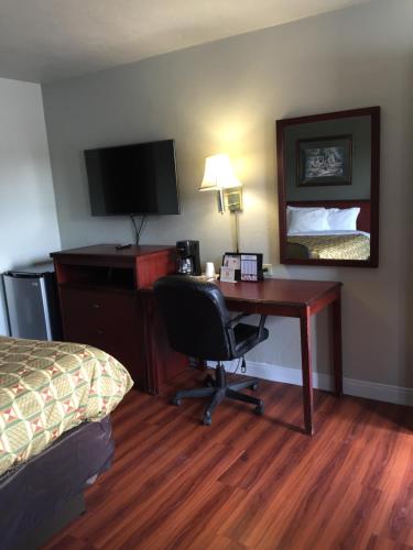 Americas Best Value Inn-Norman - image 9