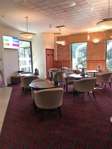 Restaurant, Club Laverton in Point Cook