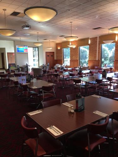 Restaurant, Club Laverton in Point Cook