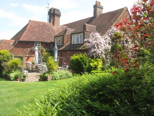 Clayton Wickham Farmhouse photo 4