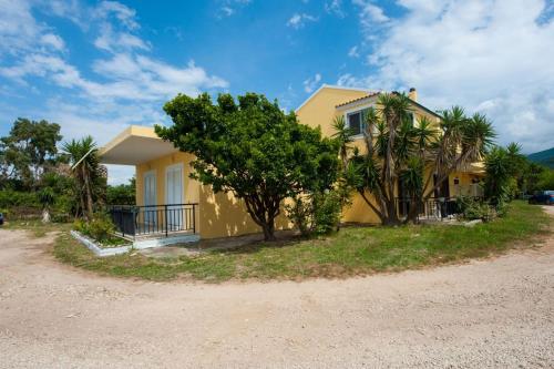 Lazaris Beach House in 49081 Almiros Beach