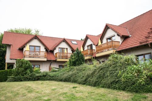 Ferienwohnanlage Schwabe mit Schwimmbad in Rerik, Deutschland