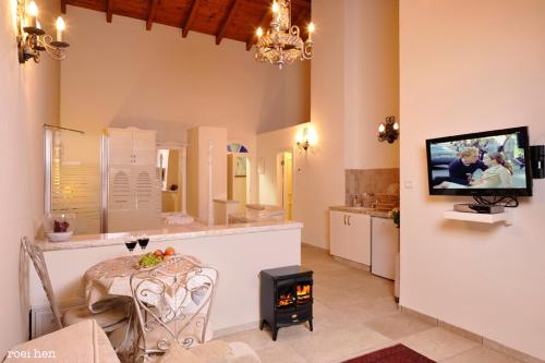 Facilities, Old City Inn in Safed