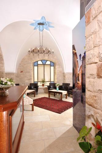 Lobby, Old City Inn in Safed