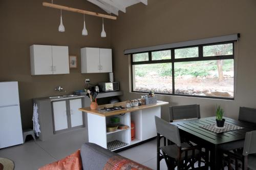 Ukuthula Hideaway – Hoedspruit, NY
