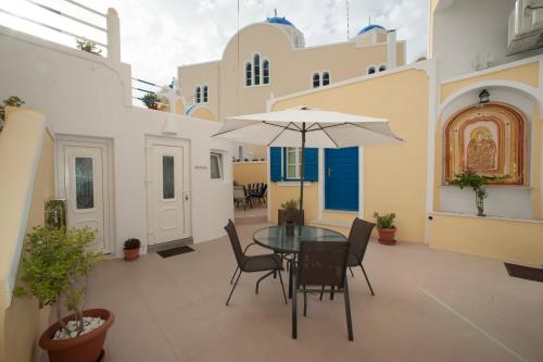 Lefteris Traditional Rooms Room Type - Double Room with Private Balcony