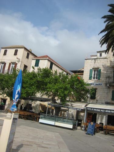 Gala Apartments - image 3