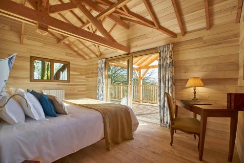 Cabane de Luxe dans les Arbres