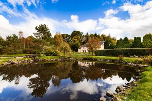 The Stronlossit Inn - Accommodation - Fort William