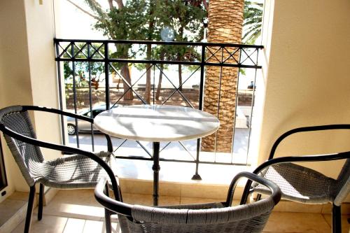 Erkély/terasz, Vasiliki Seaside Apartments in Petrovac