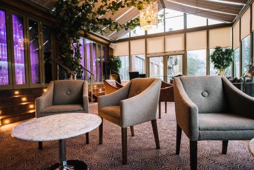 Паб/Коктейль-бар, Lynnhurst Hotel in Джонстоун