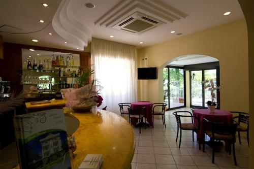  Pigalle, Pension in Riccione