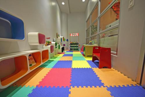 兒童俱樂部, 巴拿馬城諾富特酒店 (Novotel Panama City) in 坎格雷霍