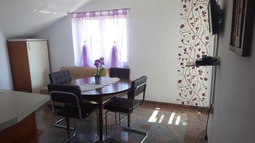 Apartment with Balcony image 9