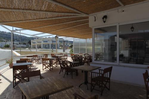 Antonis Hotel 4