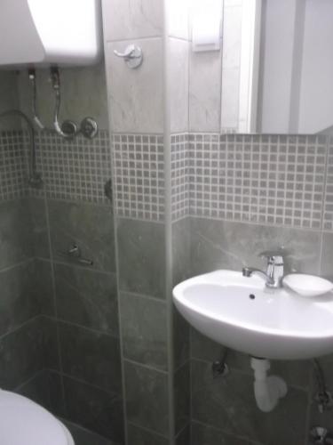 Vicky Apartments - image 7