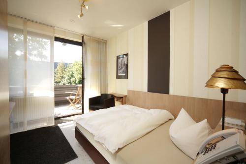 1 twin bed