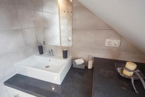 Főtér Apartman - image 2