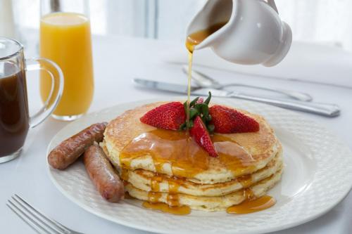 Four Chimneys Inn - Accommodation - Bennington
