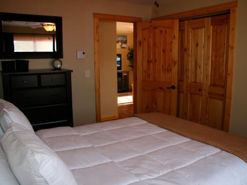 Montana Style Downtown Condo - Tap to explore photos