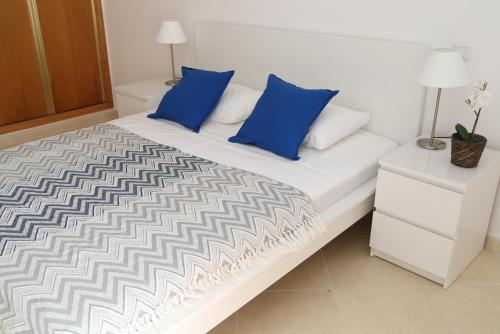 Da Ponte Flats - Armacao De Pera Blue Apt. in Silves