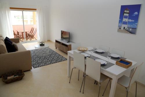 Da Ponte Flats - Armacao De Pera Blue Apt. in Silves