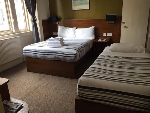 Glasgow House - image 14