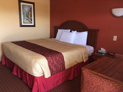 DeQueen Courtyard Inn in De Queen