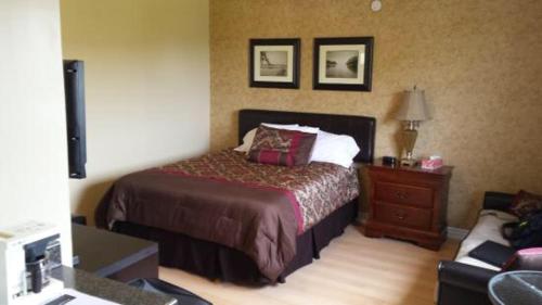 MacNeil's Motel photo