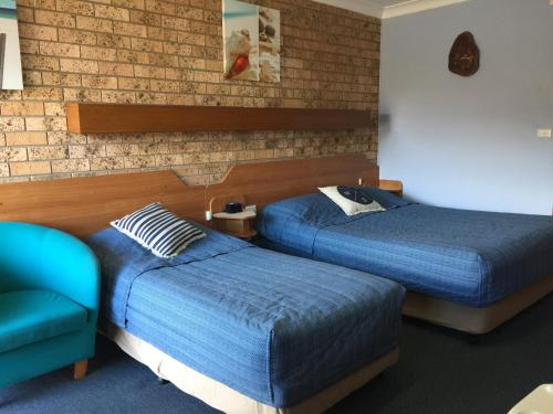 Whale Fisher Motel in Eden