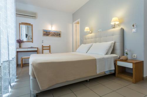 Hotel Akti Set in a prime location of Skiathos Island, Hotel Akti puts everything the city has to offer just outside your doorstep. The hotel has everything you need for a comfortable stay. To be found at the ho