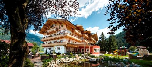 Hotel Grundlhof in Bramberg am Wildkogel, Österreich