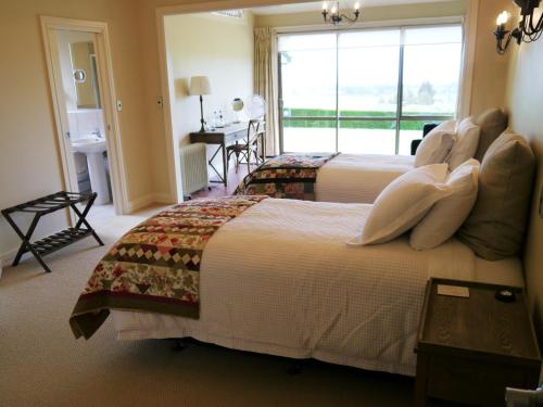 Deluxe Double or Twin Room with Lake View