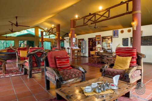 Bar/ Salón, Mbuzi Mawe Serena Camp in Serengeti