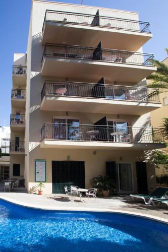 Hostal Bonany - image 6