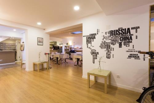 Hostal Bonany - image 13